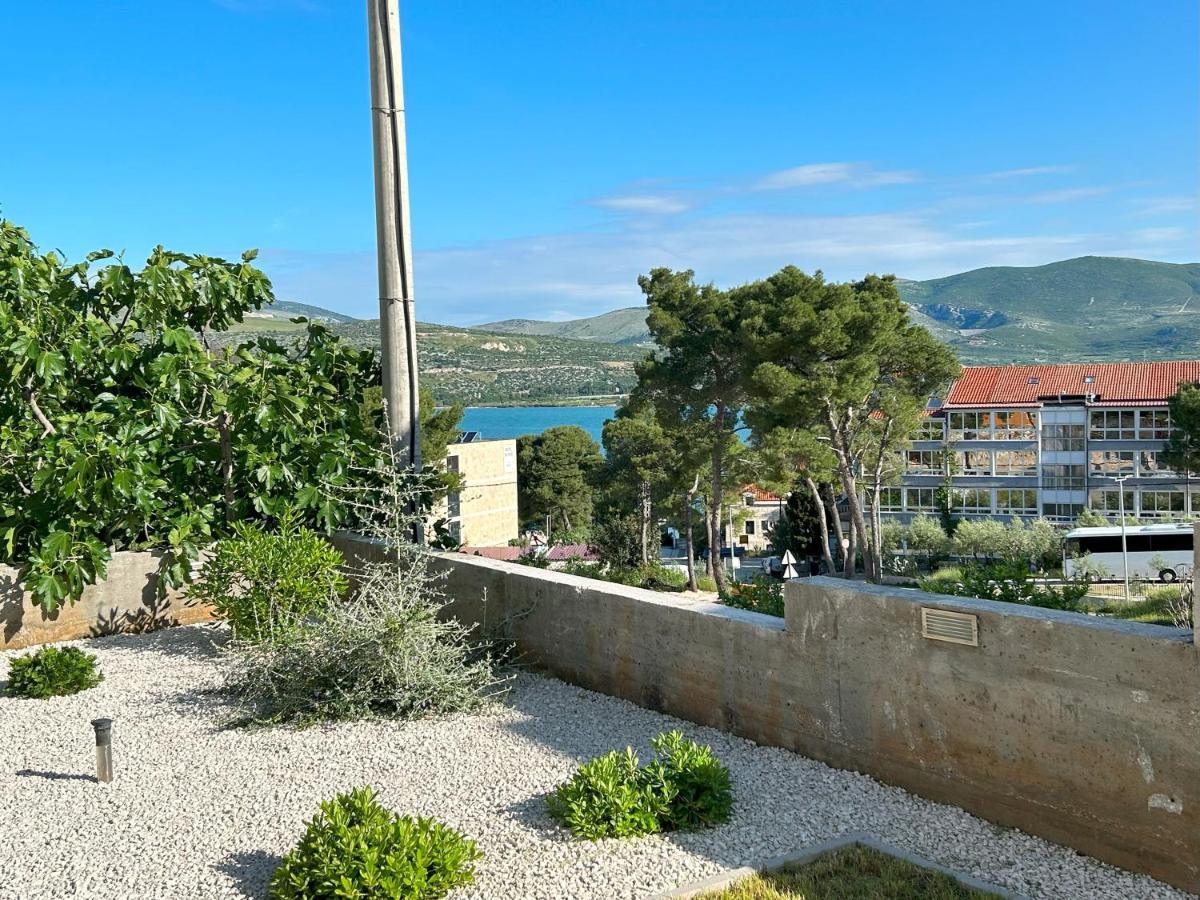 Apartments Antonella Trogir Bagian luar foto
