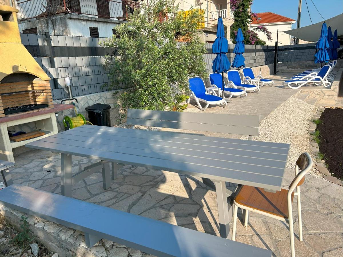 Apartments Antonella Trogir Bagian luar foto