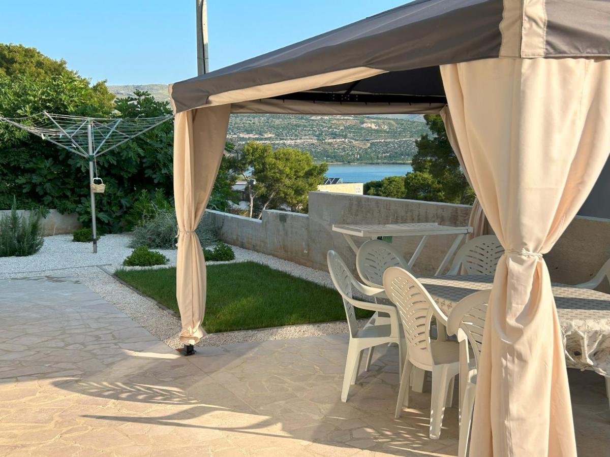 Apartments Antonella Trogir Bagian luar foto
