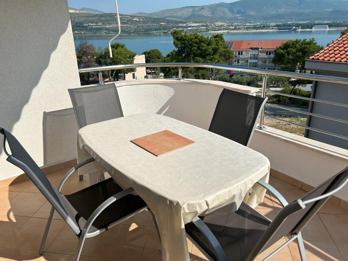 Apartments Antonella Trogir Bagian luar foto