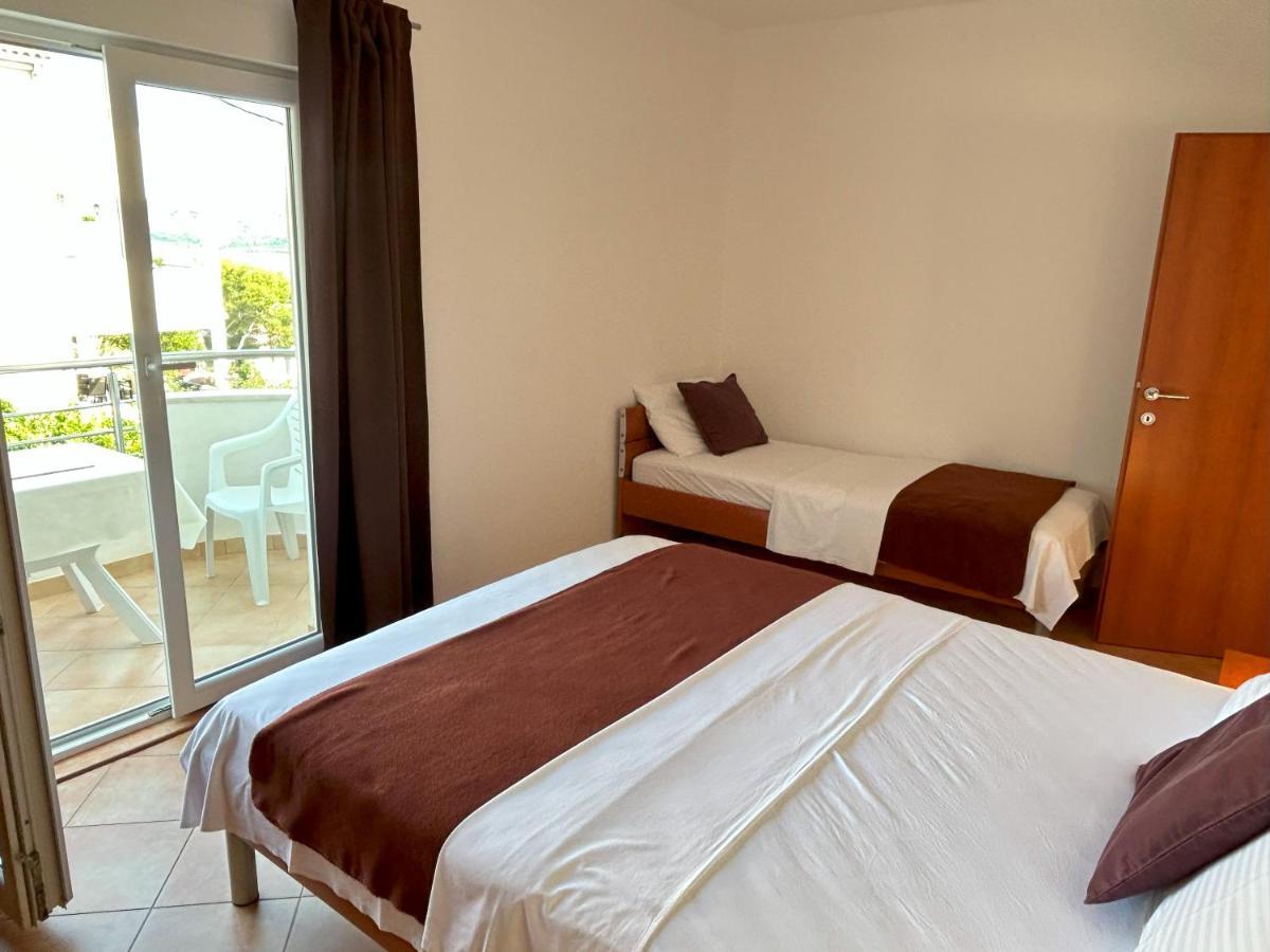 Apartments Antonella Trogir Bagian luar foto