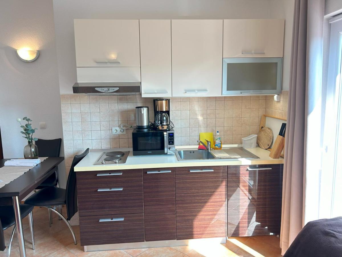 Apartments Antonella Trogir Bagian luar foto