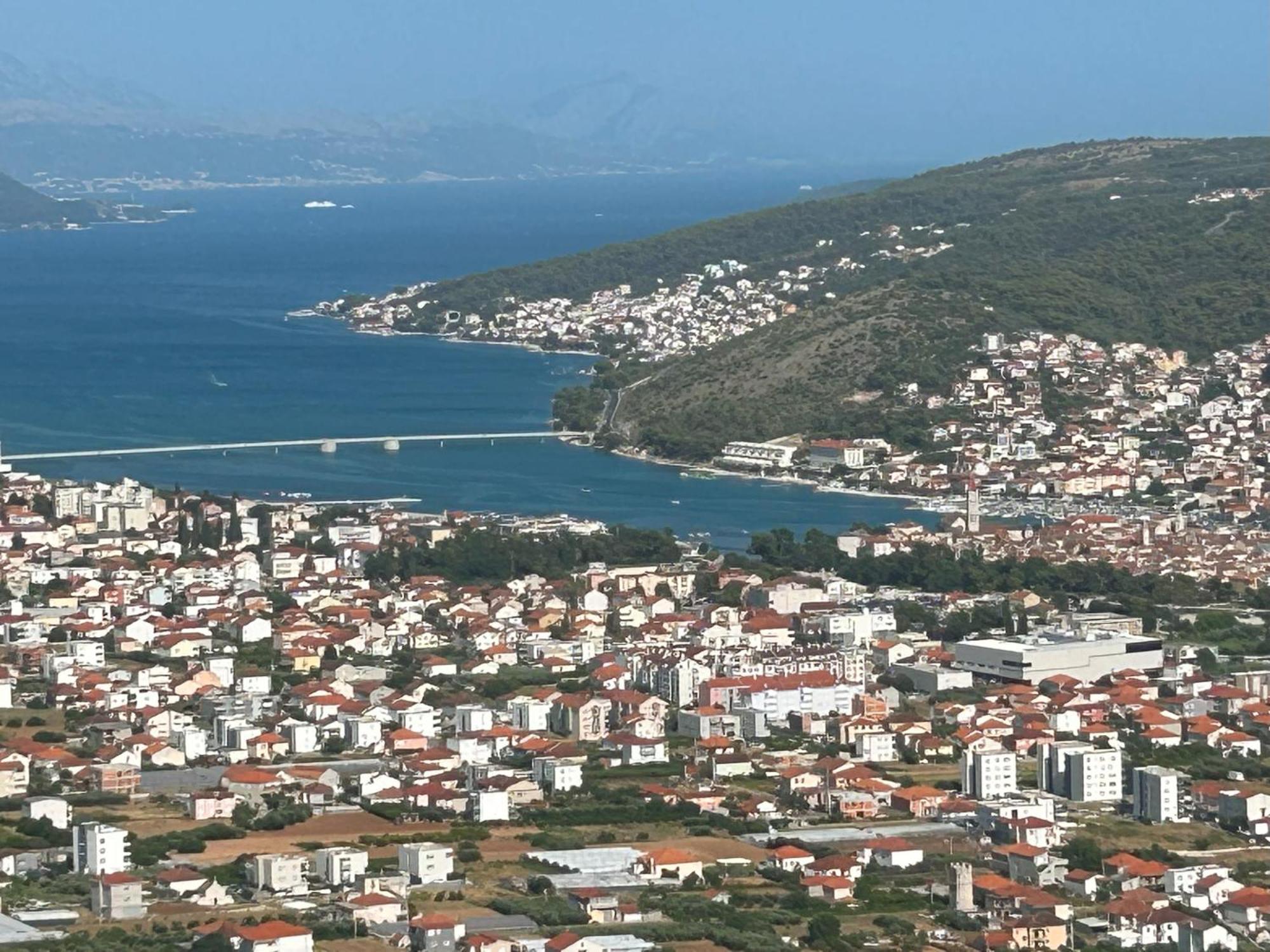 Apartments Antonella Trogir Bagian luar foto