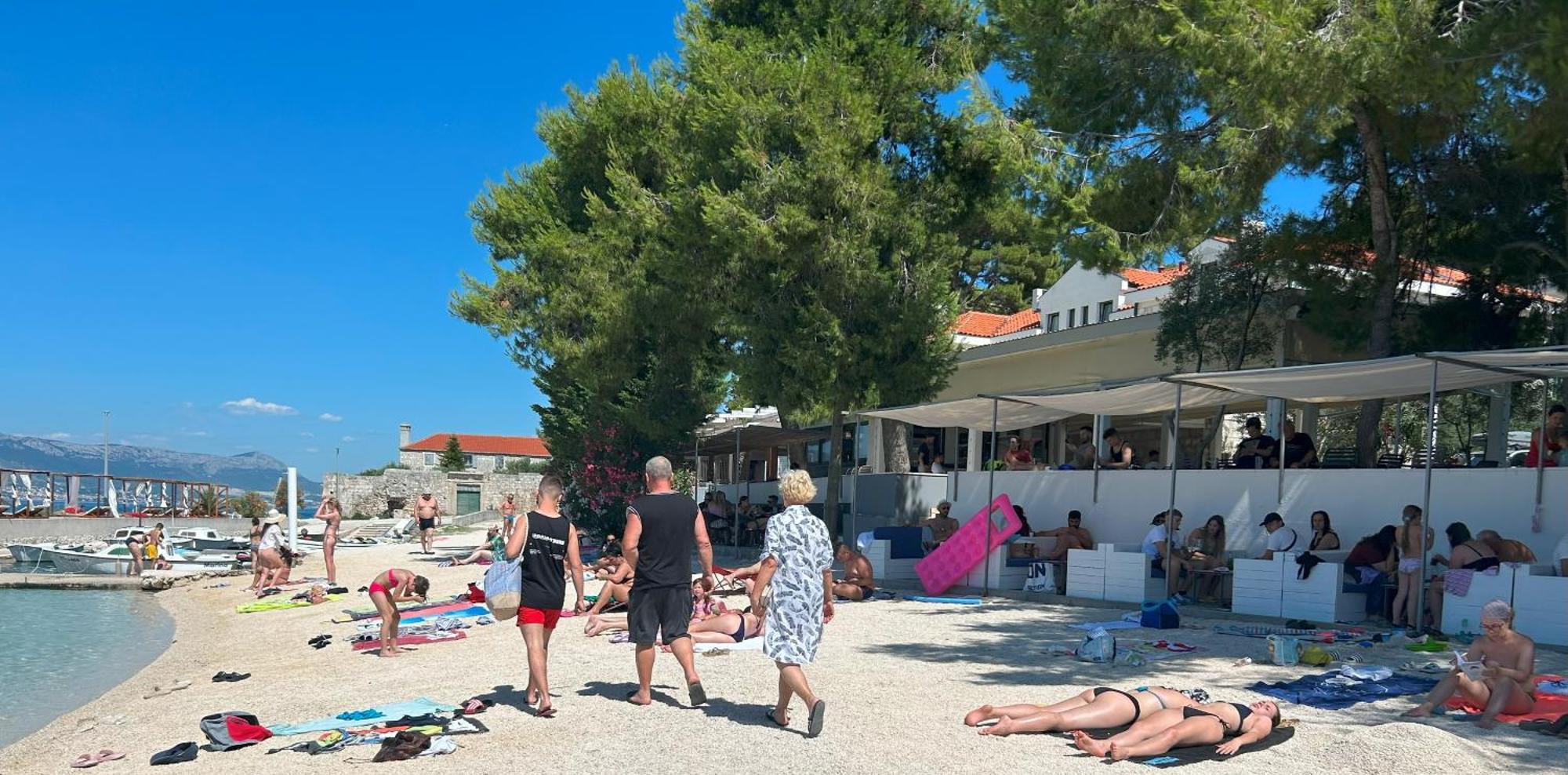 Apartments Antonella Trogir Bagian luar foto