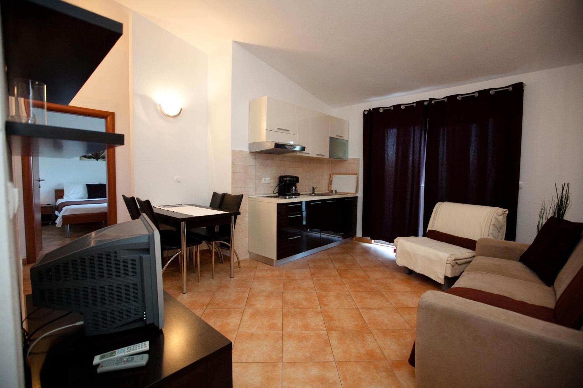 Apartments Antonella Trogir Bagian luar foto