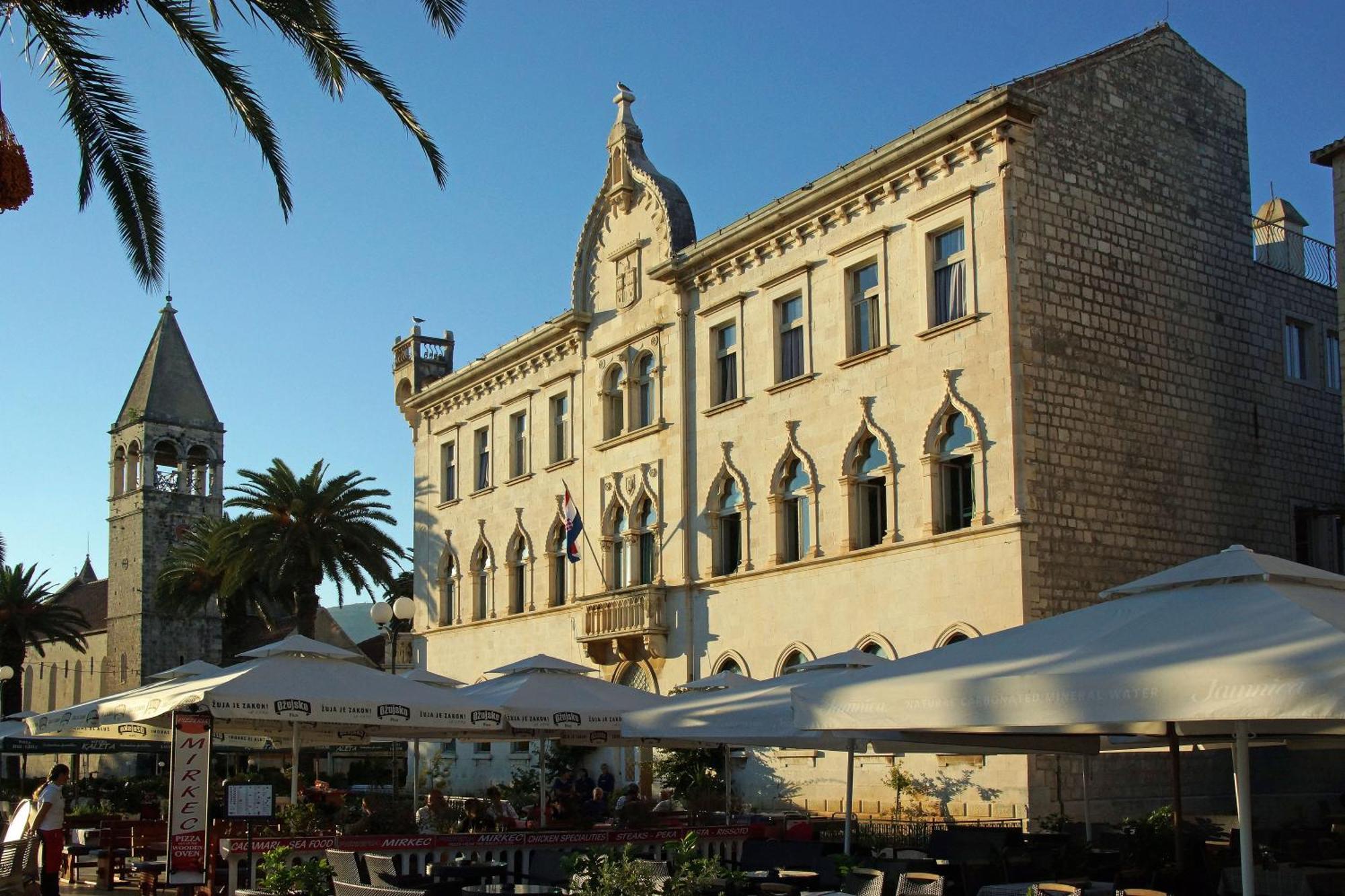 Apartments Antonella Trogir Bagian luar foto