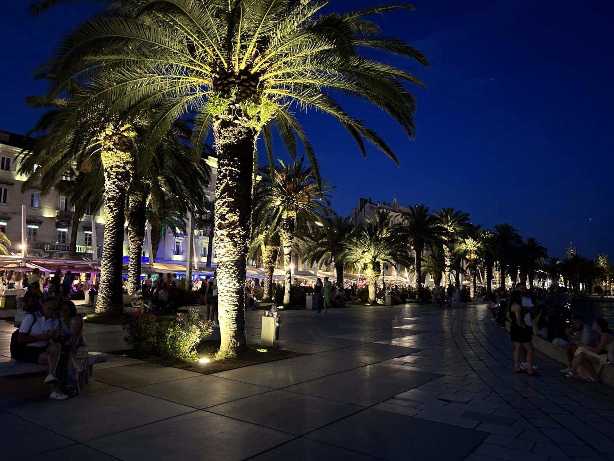 Apartments Antonella Trogir Bagian luar foto